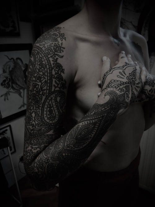 XXX guyletatooer:  On Karina from Russia . Sleeve photo