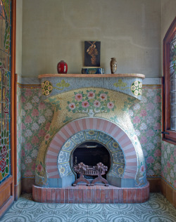 decordesignreview:  art nouveau fireplace