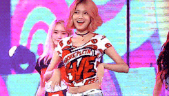 justmyperfectgoddess:   Sooyoung’s birthday spam: - Sooyoung + Stealing other members
