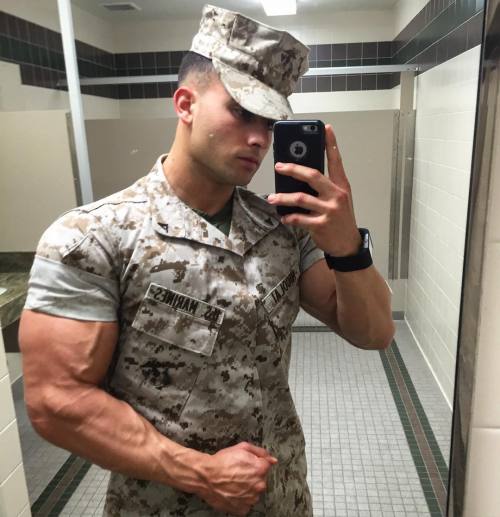 hotstudsdaily:Dominick Nicolai (x)