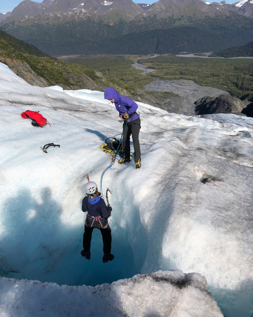 mayatuttle: We stood upon the glacier. Breathtaking to walk upon (first time in crampons)! Rachel fr