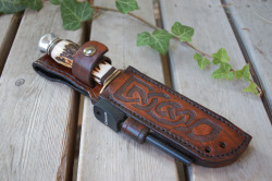 vonlindleather:  Antiqued Knife Sheath, Celtic