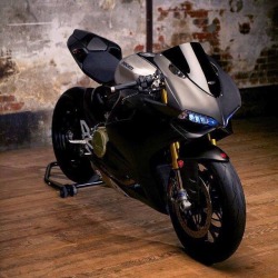 fastbikes4life:  Panigale F*B*4*L