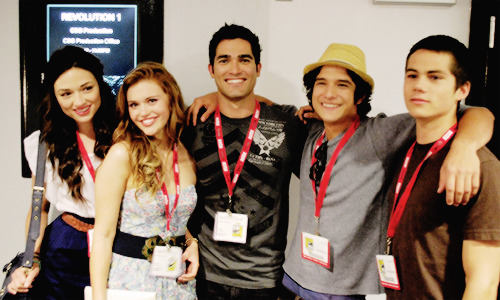 flying-kiki:  Teen Wolf cast at Comic Con through the years 