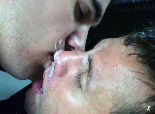 extremepig:  Follow us:extremepig.tumblr.com/
