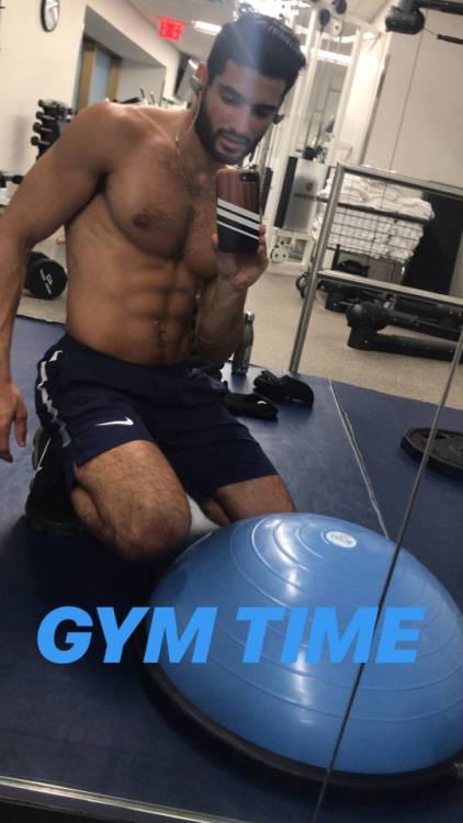 thehottestmenaround: Samy Dorghamhttps://www.instagram.com/man_the_samm/