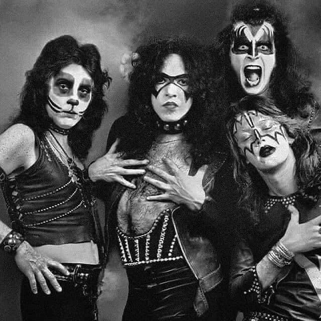 Posted @withregram • @acefrehleysshadow #Kisstory KISS Photo SessionNew York City, January 25, 1974Photographer: Raeanne  RubensteinKISS Facts: Paul wore both the Star &amp; Bandit make-up during this session.Paul Stanley’s first make up design was
