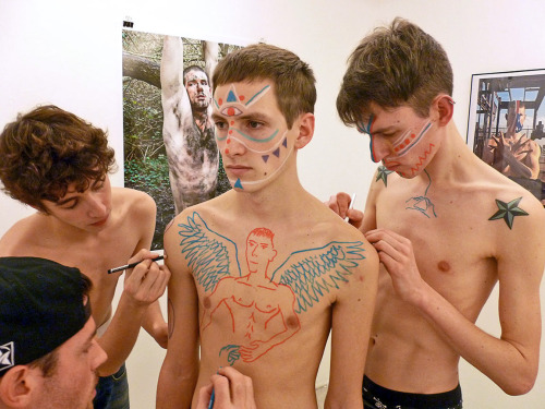 AMORESUPERM body drawing performance with Brian Kenny at La Fresh Gallery in Madrid