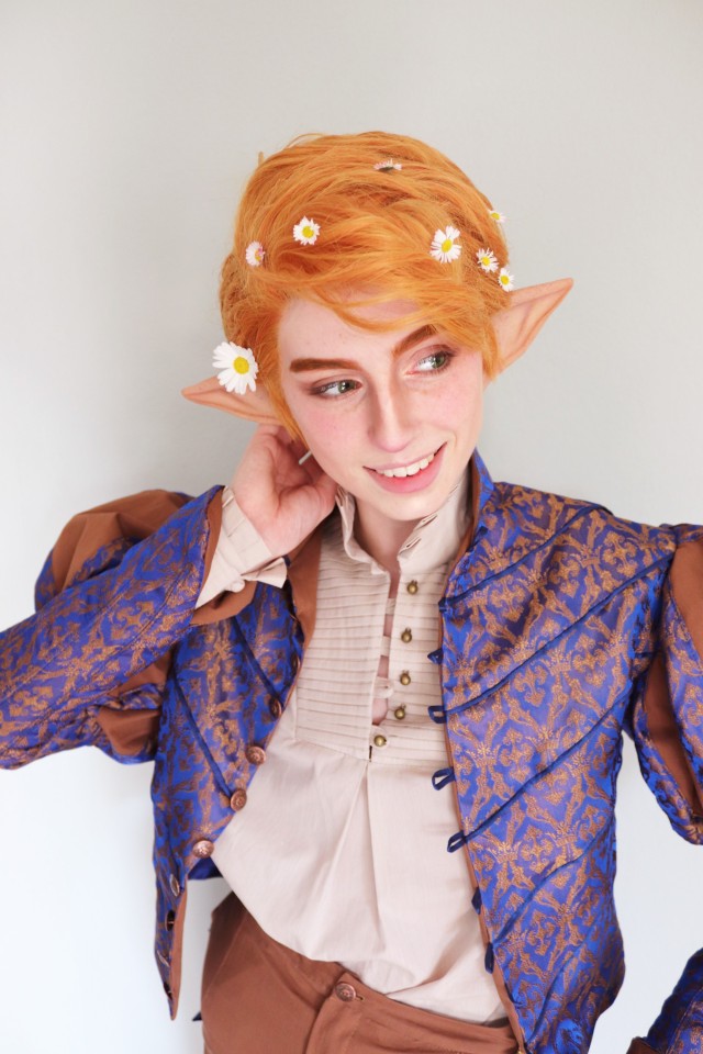 ☀️🦊
Some more Sorrian pictures. This is the second costume I made for my dnd character. It was kinda born from the joke of 