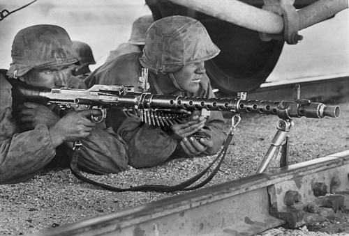 The German MG-34 General Purpose Machine Gun,Perhaps the most advanced machine gun design of the 193