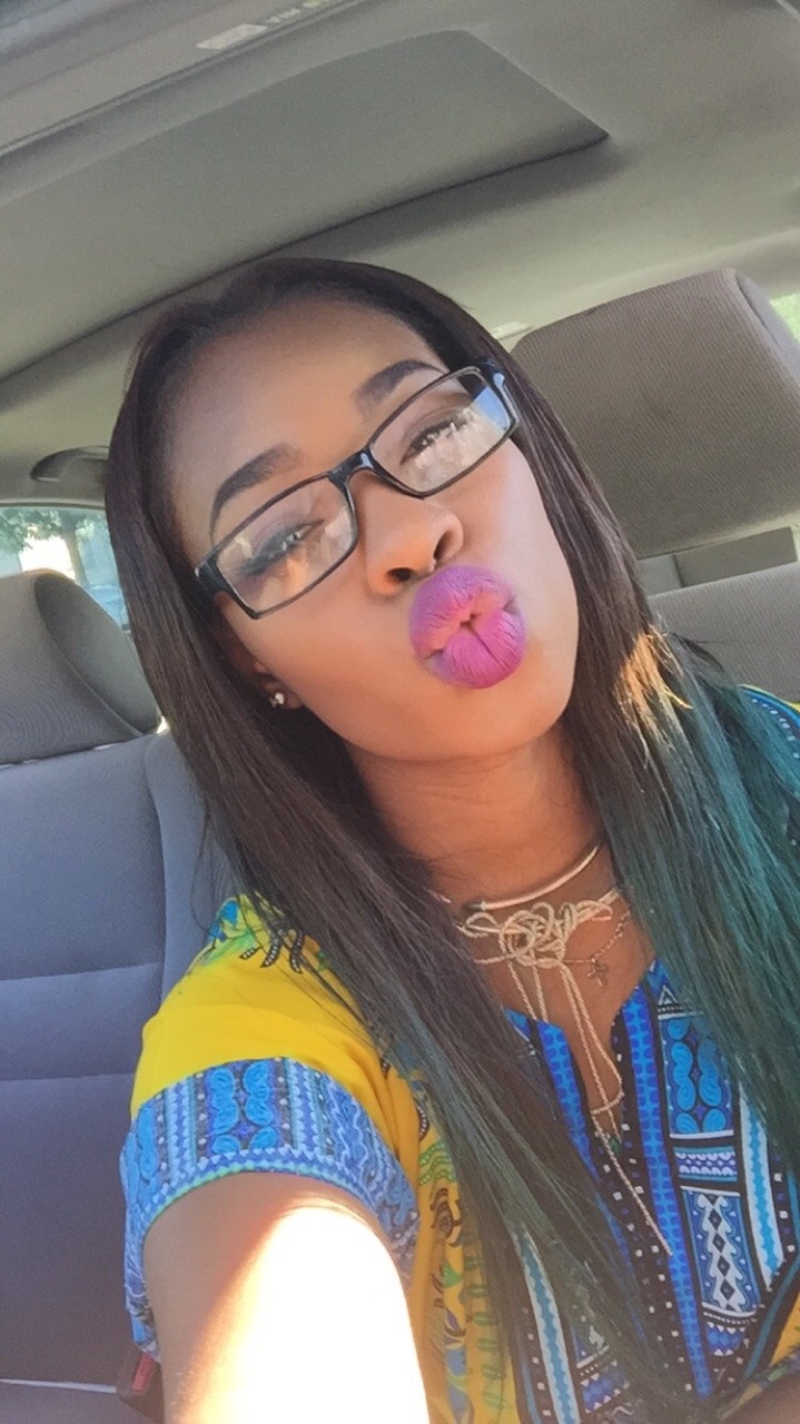 wenn-i-ate:  6 selfies 😁💞 Nominated by blvckorchids I nominate love-sex-scotch