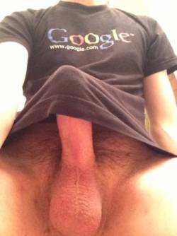 gayloveclub:  Get Nude Selfies From Horny Guys In This App 