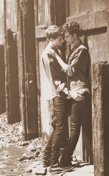 boyskisslove:  BOYSKISSLOVE. Your place to be!