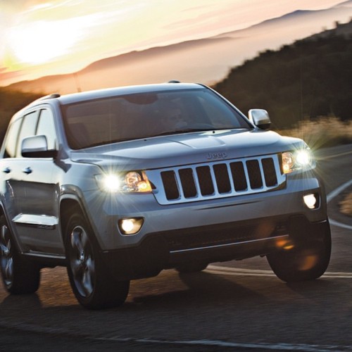 Live everyday like the weekend in your Jeep brand 4x4. Photo by: jeepofficial Follow here: in