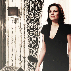 queenparrillaxo:  Fangirl challenge: female characters [1/5]  Regina Mills (Once Upon A Time)  “Evil isn’t born, it’s made.”  