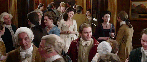 caitrionabalfesource:Claire on Outlander Season 4 Teaser.