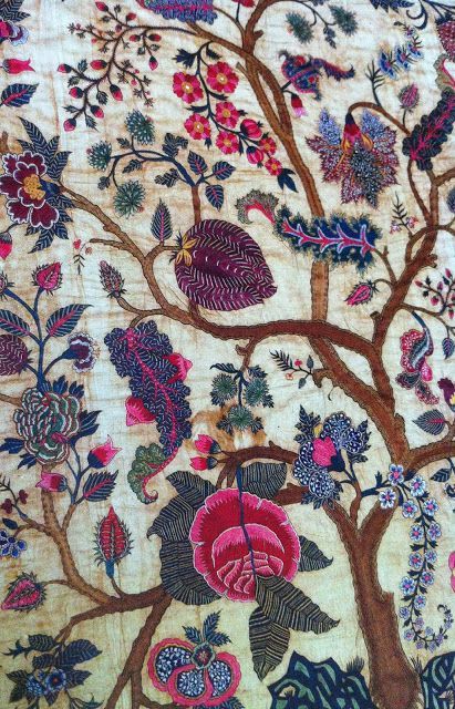 wasbella102: Embroidered mid-18th-century Coromandel Coast palampore. Cotton with silk thread