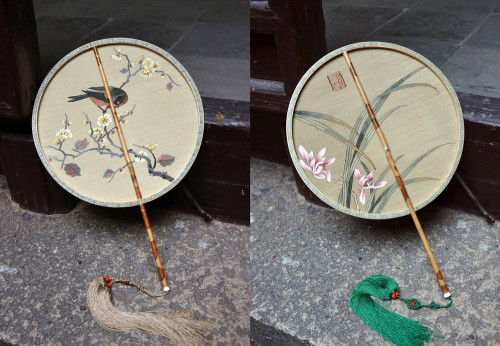 Beautiful Tuanshan 团扇 (Chinese Rigid/Fixed Fan; Pinyin: Tuán Shàn) by 霜天晓角李晶 Other names: 圆扇, 宫扇 or 