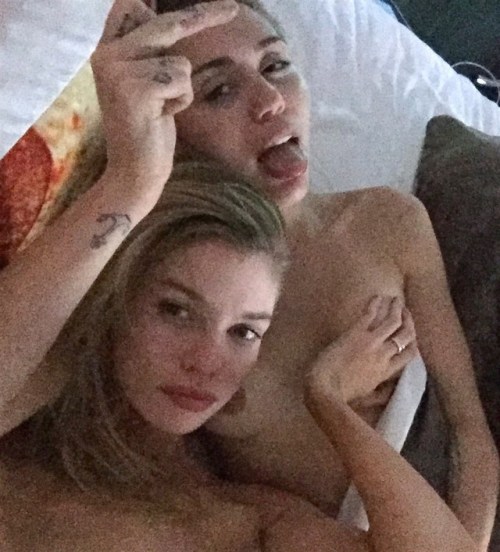 Porn Pics celebgoodies:  Miley Cyrus  http://celebgoodies.tumblr.com