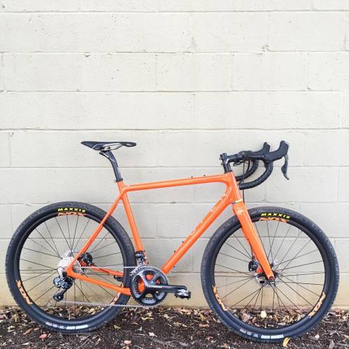glorycycles:  Open U.P 27.5 Off-road build. Maxxis Tread Lite 27.5 x 2.1 tires #noxcomposites #rides