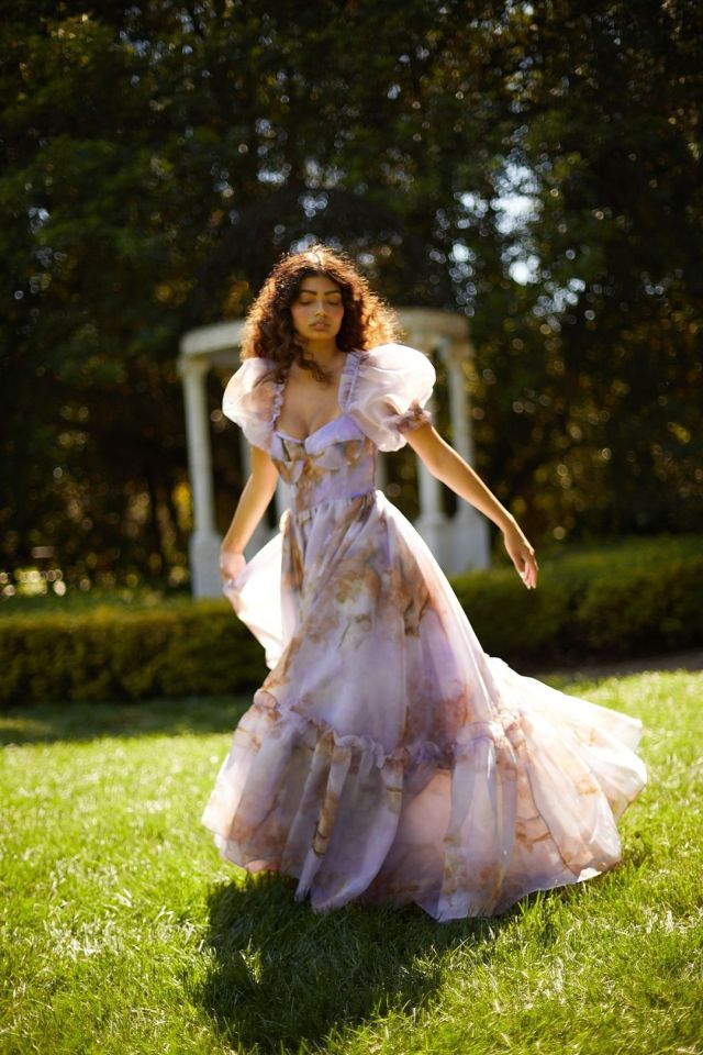 Posted by/at https://missingsisterstill.tumblr.com/ #dress#gown#fav#lavender#girly