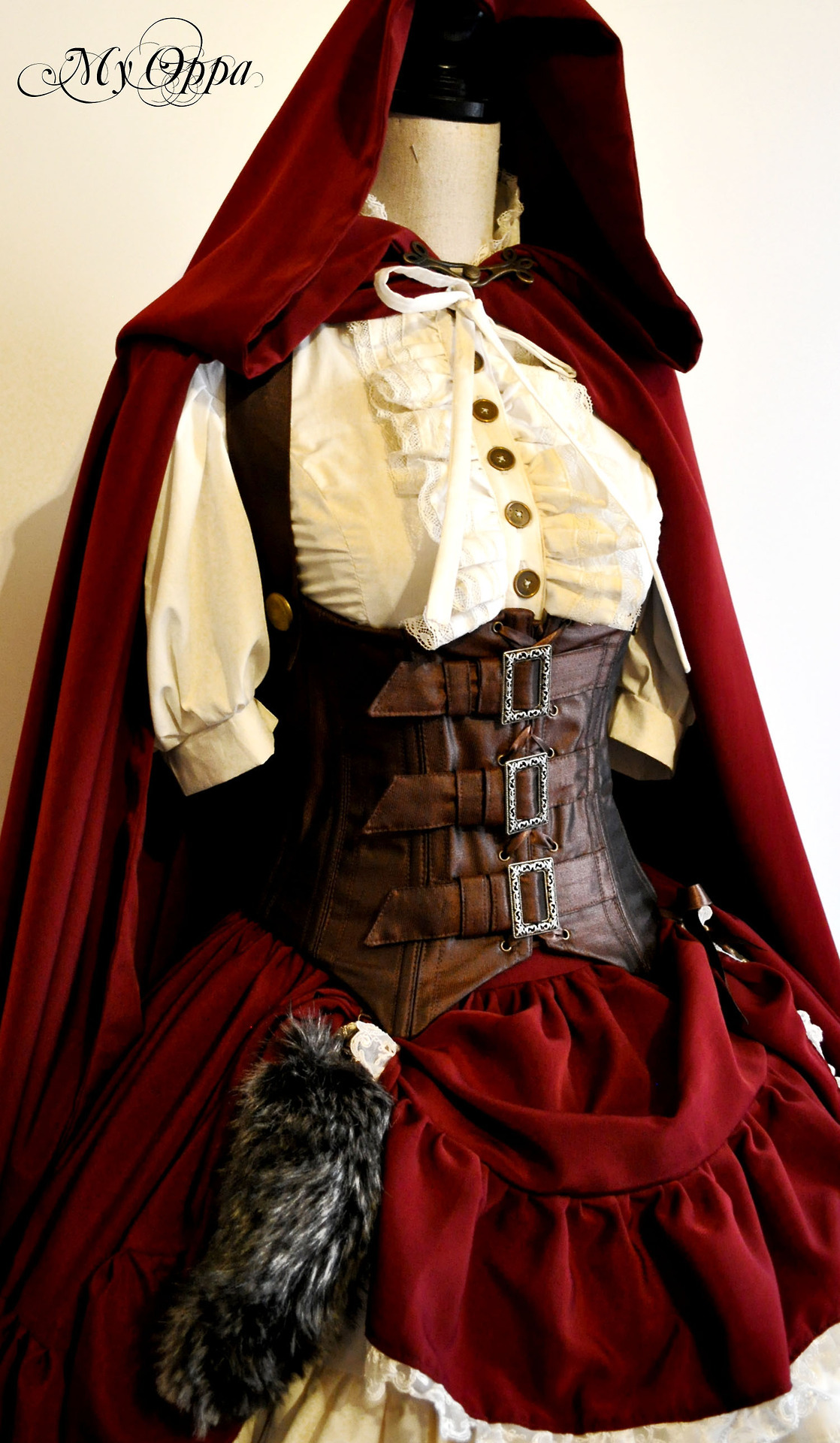 steampunktendencies:  Little red riding hood steampunk dress by My Oppa