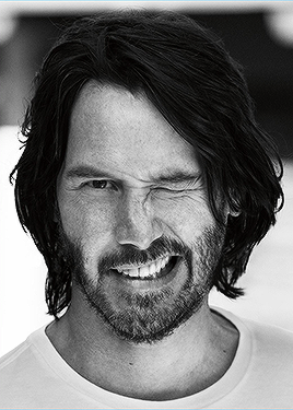 minim-calibre: bagginses: Keanu Reeves photographed by Simon Emmet for Esquire UK