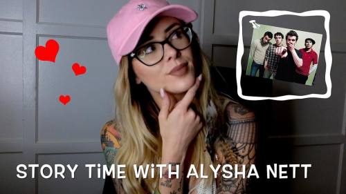 New week, new video. Follow the link in bio to hear a boring story about when I saw my favorite band for the first time. 🎤 Don’t forget to subscribe while there!  http://ift.tt/1PMciXW by alyshanett