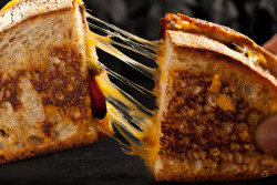 do-not-touch-my-food:  Grilled Cheese with Mild Cheddar Cheese, Bacon, and Leeks