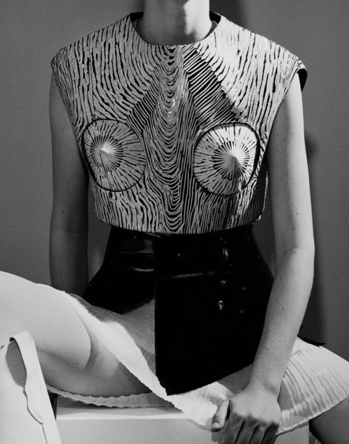 photographicpictures:Stella Lucia by Jamie Morgan - Margiela Artisanal Fall 2017