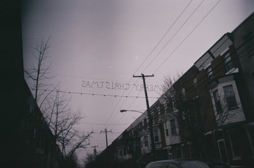 dressingcold:  dressingcold:  Philadelphia, PA 2/9/14 photos by Danielle Parsons   I feel the way these photos look. 