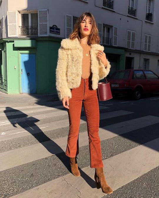 The “Dated” Trend French Women Still Love to Wear