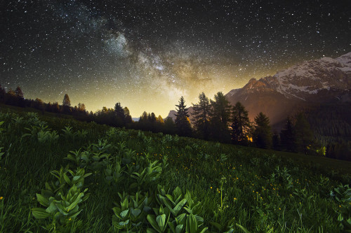 wanderers-haven:  ethereal-vistas: Beauty of the night (Austria) by Lukas Furlan