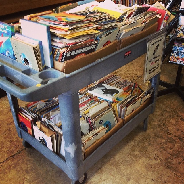 jrpopfan2:  I wonder if I could make a deal on the whole cart? #hpb #vinyl #vinylcollector