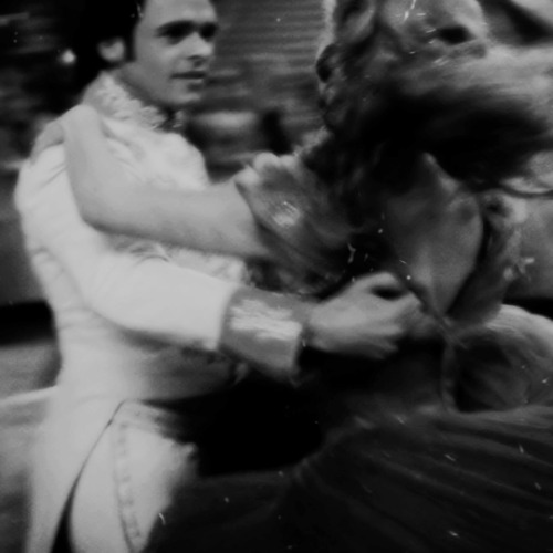 lilsjames:La Valse de L'Amour 
