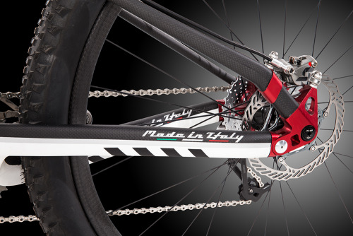 bikeplanet: Scappa Catria 650b MTB full suspension carbon