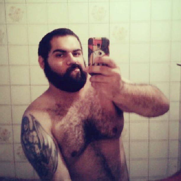 musicboxbear:  bearmeupwoof:  Hey :P #instagay #instabear #gaybear #gayboy #bear