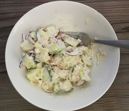 Cucumber, tuna and avocado salad.#keto #lowcarb #lchf #bantingdiet #banting #dinner #cucumber #sal