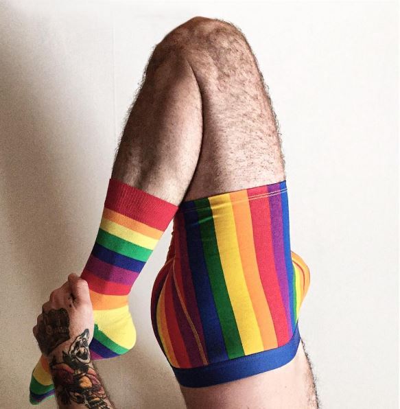 ohthentic:  ddmag:  Pär Åhlander Art Director -Graphic Designer -Painter- Stockholm
