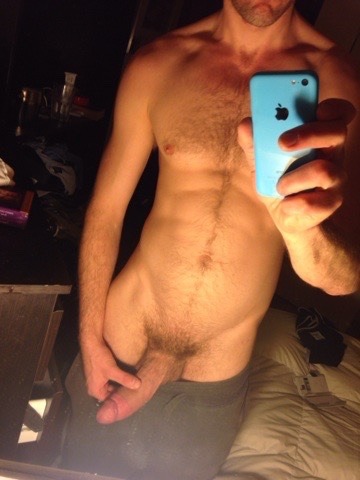 txcwbysexy:  robmnel69:  Oh hell yeah I’d love to service him  Hot 