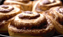 Awtumnleafs:  Want More Autumn?! Follow Awtumnleafs 