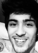 gay4zayn:  Zayn Malik Selfies 