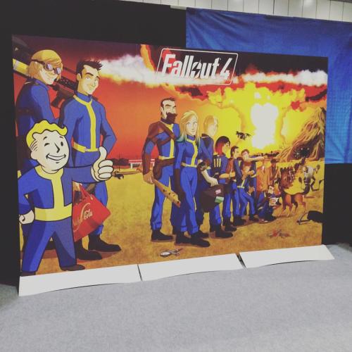 Fallout 4 / Yogscast Mural #ComicCon