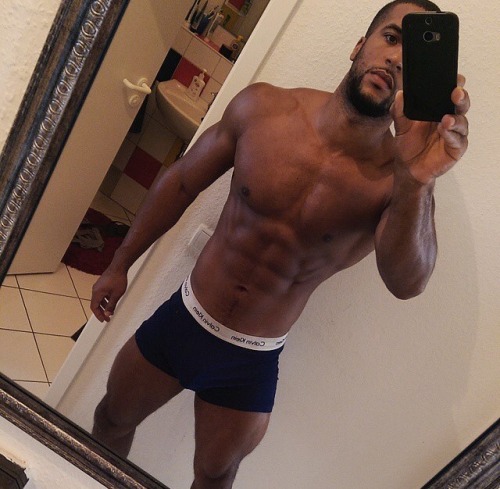 Porn autoswagg:  brolovetimes:  So fine!👀👍🏿🙌🏿😘 photos