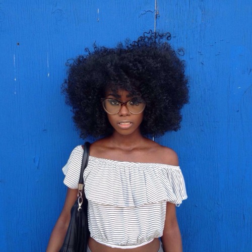 spitefvl-chant:urbanyoungin:  the warmth of our black skin.   I love this so much.