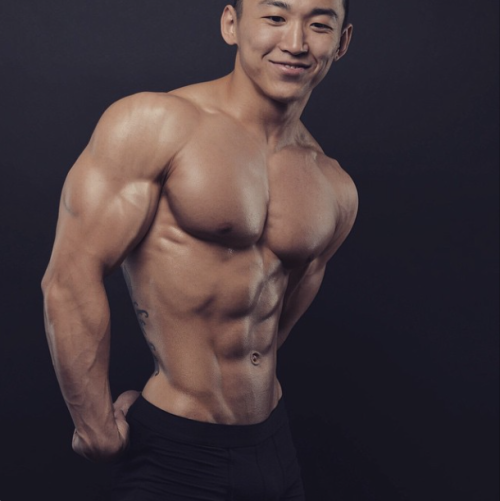 mantop10691:  韓國刺青健美男模…Andrey Jever 