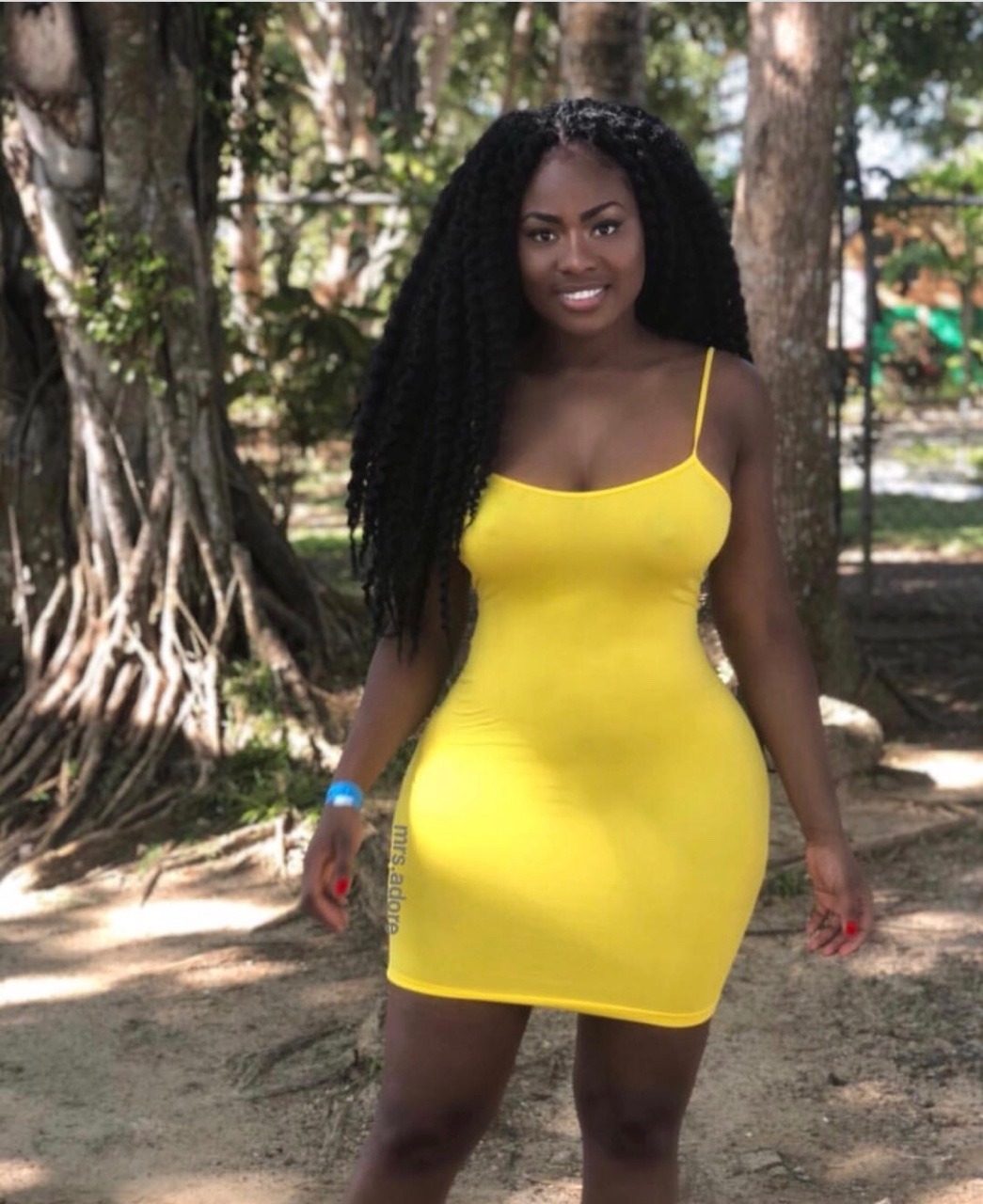 darkskindchk:  Jamaican beauty   Ig: @mrs.adore   Dress: silhouettestylez.com