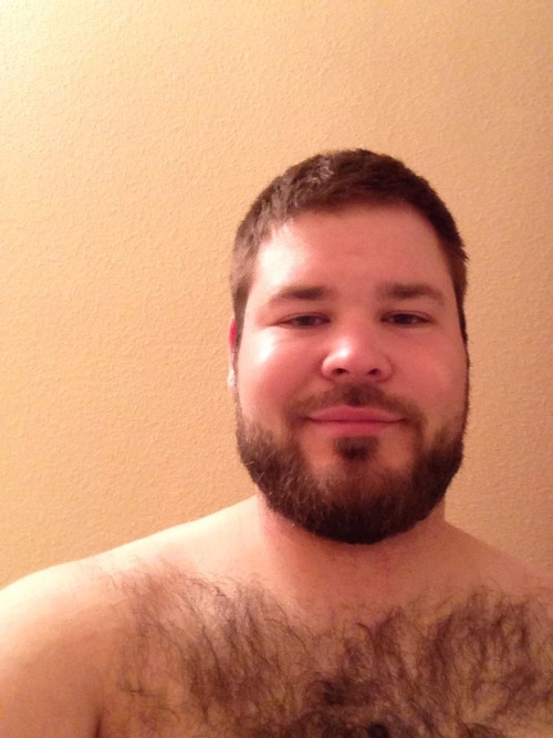 osodelicioso:  toddcubb:  nesevier:  Tummy Tuesday. Thought I’d throw in a pit too.  Unf!  *sniff 
