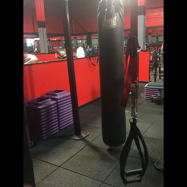 Boxing class after two hour cardio 💪😉my Friday nights ✔️ (at Nj Fitness