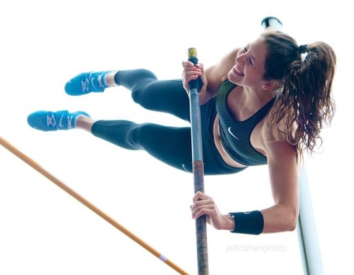 trackandfieldimage: Happy girl. Eliza McCartney, New Zealand, smiling through her vault. although so